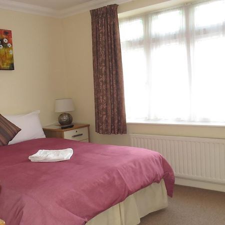 Montrose Guest House Ρόμφορντ Εξωτερικό φωτογραφία