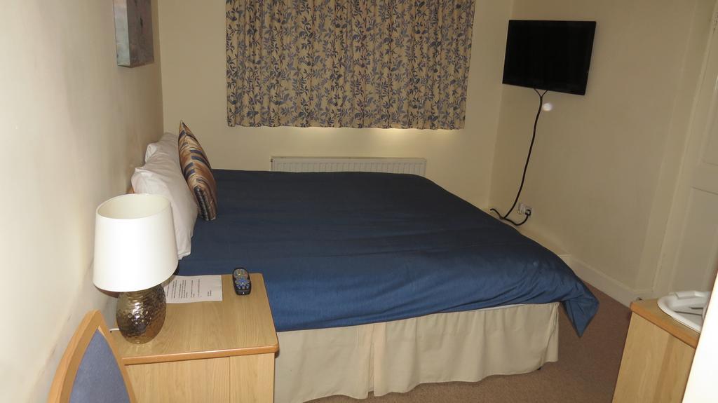Montrose Guest House Ρόμφορντ Εξωτερικό φωτογραφία