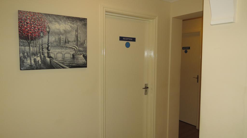 Montrose Guest House Ρόμφορντ Εξωτερικό φωτογραφία