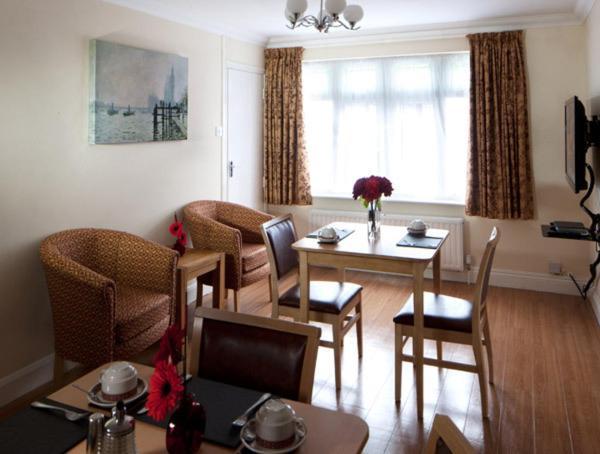 Montrose Guest House Ρόμφορντ Εξωτερικό φωτογραφία