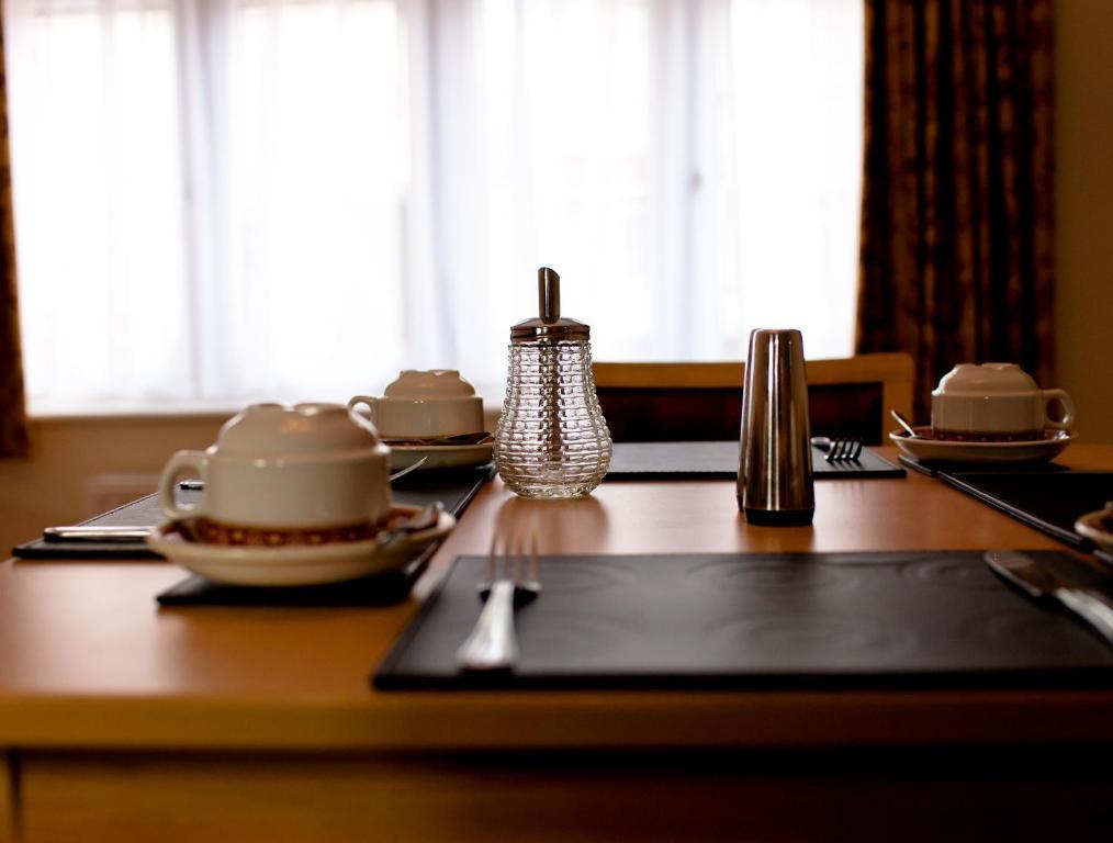 Montrose Guest House Ρόμφορντ Εξωτερικό φωτογραφία